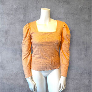 Women's Cyrus NYC Stretch Square Neck Puff Sleeve Top, M, Peach Sleeve